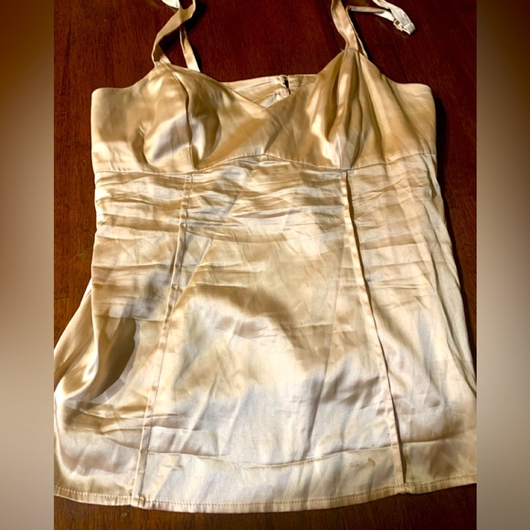 Absolutely gorgeous authentic Bebe, size M, 100% silk top, must have, like new! - Picture 1 of 4